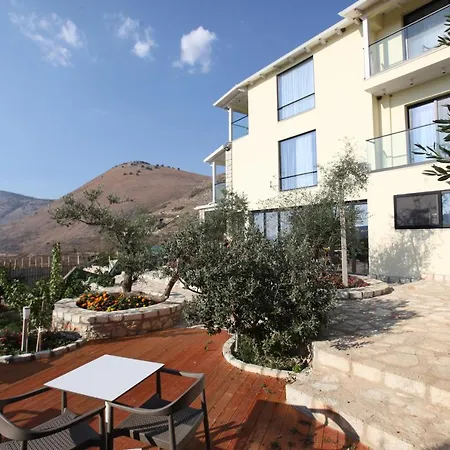 Vila D Boutique Hotel Porto Palermo